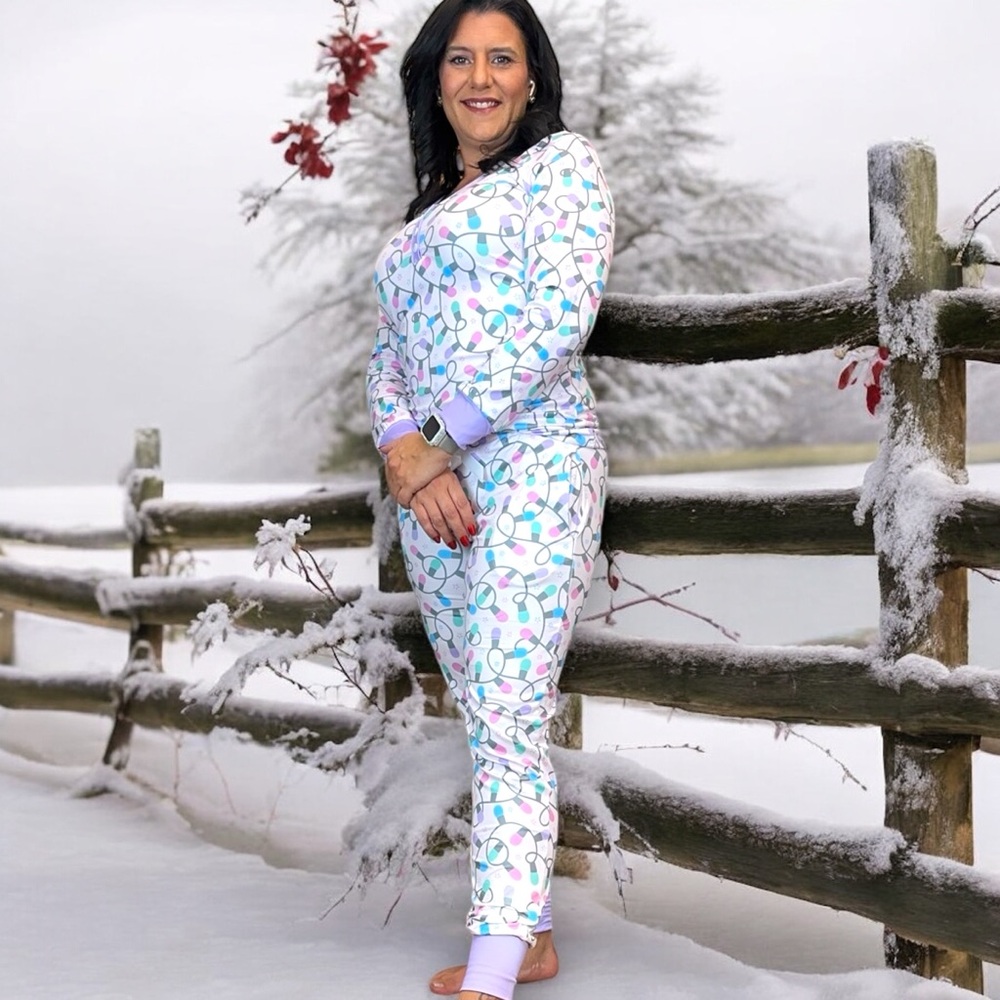 Shirley & Stone purple Christmas light pajama lounge set - Picture 7 of 12